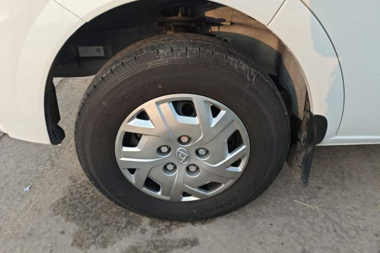 Used SAIC MAXUS Xintu V80 2025 PRO Aoyuntong 2.0T Automatic Long-Wheelbase Mid-Roof Model with 6/7/8/9 Seats Exterior 7