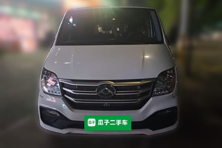 Used SAIC MAXUS Xintu V80 2025 Value Edition Aoyuntong 2.0T Manual Short Wheelbase Ultra-Low Roofline 127 Ps 5/6 Seats Front