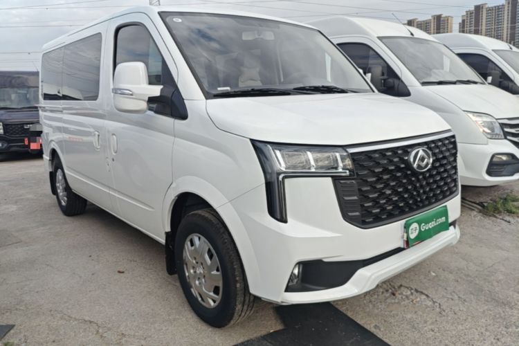 Used SAIC MAXUS Xintu V80 2025 PRO Aoyuntong 2.0T Manual Short Wheelbase Ultra-Low Roof 5/6-Seater Front Right 45 Deg