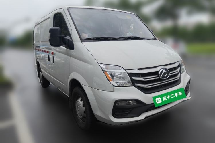 Used SAIC MAXUS Xintu V80 2025 Value Edition Urban Delivery King 2.0T Manual Short Wheelbase Ultra-Low Roof 127 Ps 3 Seats Front Right 45 Deg