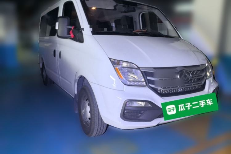 Used SAIC MAXUS Xintu V80 2025 Value Edition Aoyuntong 2.0T Manual Short Wheelbase Ultra-Low Roofline 127 Ps 5/6 Seats Front Right 45 Deg