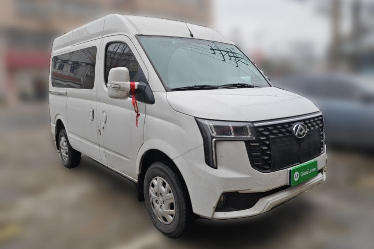 Used SAIC MAXUS Xintu V80 2025 PRO Aoyuntong 2.0T Manual Short Wheelbase Mid-Height 5/6-Seater Front Right 45 Deg