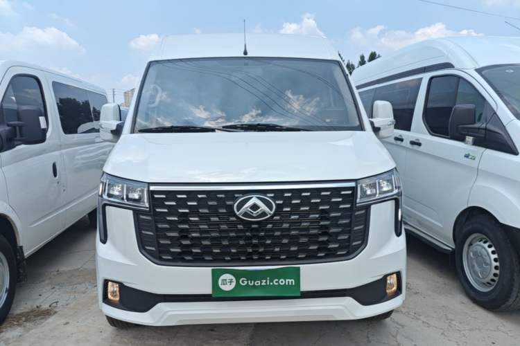 Used SAIC MAXUS Xintu V80 2025 PRO Aoyuntong 2.0T Automatic Long-Wheelbase Mid-Roof Model with 6/7/8/9 Seats Front