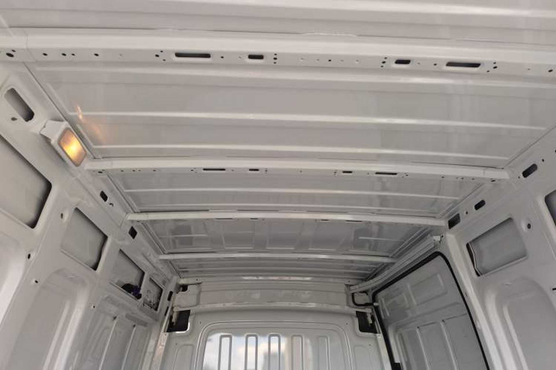 Used SAIC MAXUS Xintu V80  Headliner