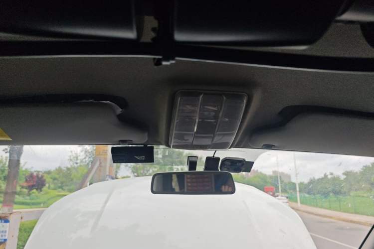 Used SAIC MAXUS Xintu V80  Headliner