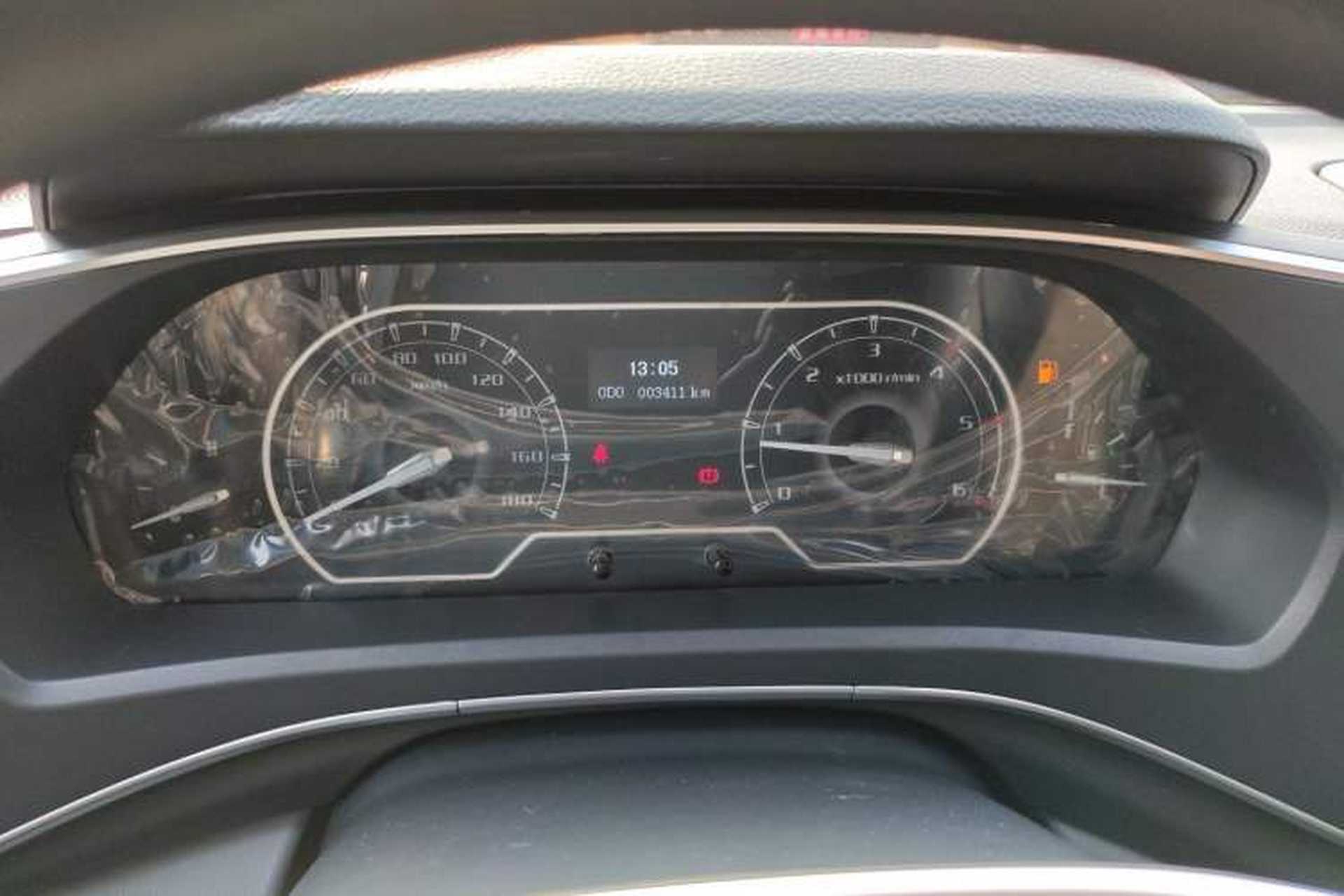 Used SAIC MAXUS Xintu V80 2025 Value Edition Aoyuntong 2.0T Manual Long Wheelbase Mid-Height Design 127 Ps 6/7/9-Seater Instrument Cluster