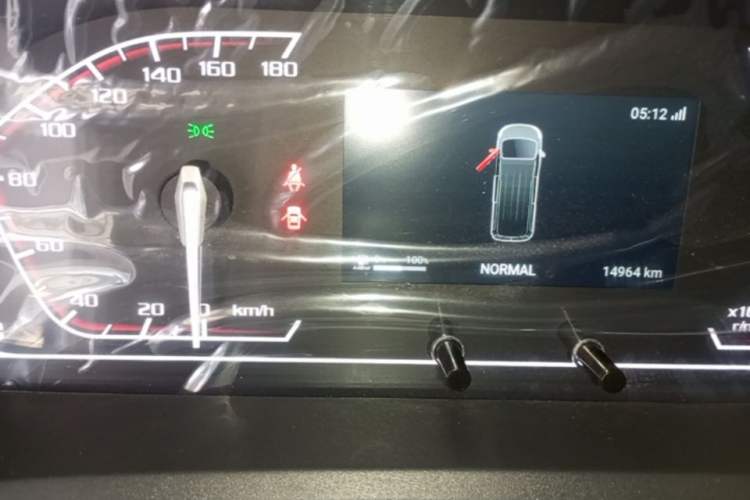 Used SAIC MAXUS Xintu V80 2025 PRO Aoyuntong 2.0T Automatic Short Wheelbase Mid-Height 5/6-Seater Instrument Cluster