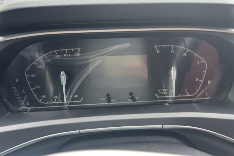 Used SAIC MAXUS Xintu V80 2025 PRO Aoyuntong 2.0T Manual Long Wheelbase Mid-Height 6/7/8/9-Seater Instrument Cluster
