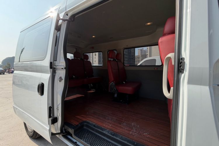 Used SAIC MAXUS Xintu V80 2025 PRO Aoyuntong 2.0T Manual Long Wheelbase Mid-Height 6/7/8/9-Seater Interior 8