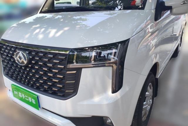 Used SAIC MAXUS Xintu V80 2025 PRO Aoyuntong 2.0T Automatic Short Wheelbase Ultra-Low Roof 5/6-Seater
