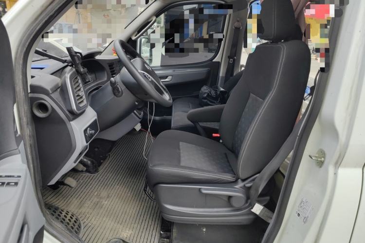 Used SAIC MAXUS Xintu V80 2025 PRO Aoyuntong 2.0T Manual Long Wheelbase Mid-Height 6/7/8/9-Seater Left Front Seat