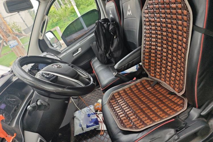 Used SAIC MAXUS Xintu V80  Left Front Seat