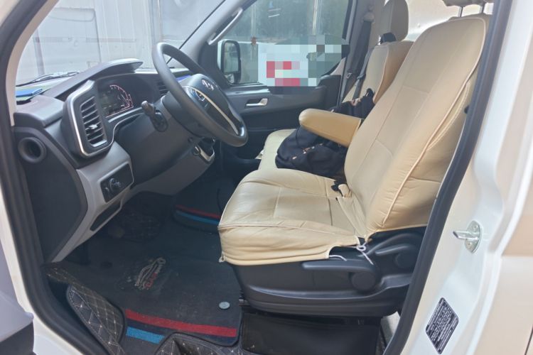 Used SAIC MAXUS Xintu V80 2025 PRO Aoyuntong 2.0T Automatic Long Wheelbase Ultra-Low Roof 6/7/8/9-Seater Left Front Seat
