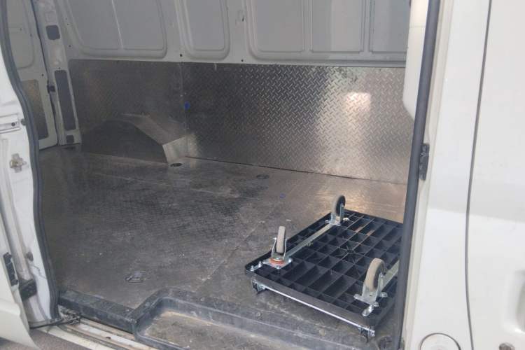 Used SAIC MAXUS Xintu V80  Left Rear Seat