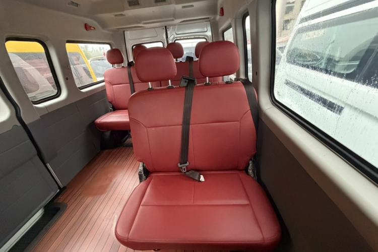Used SAIC MAXUS Xintu V80 2025 PRO Aoyuntong 2.0T Manual Long Wheelbase Mid-Height 6/7/8/9-Seater Left Rear Seat