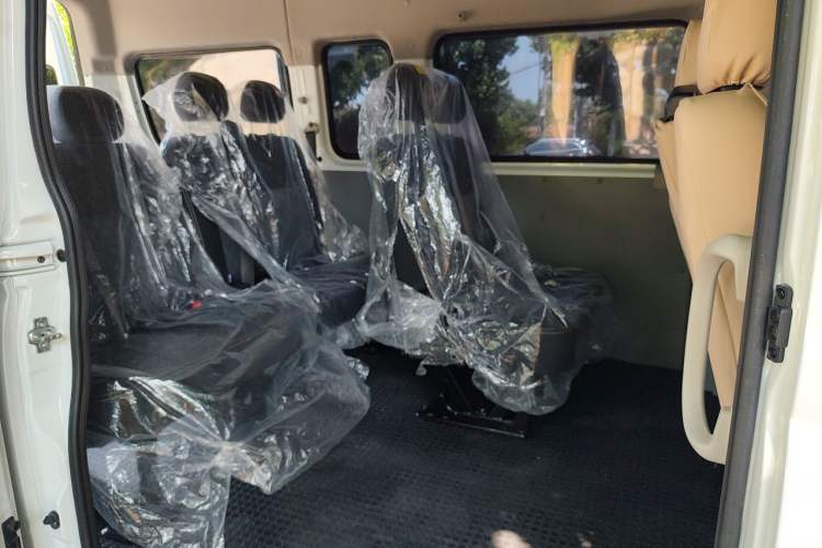 Used SAIC MAXUS Xintu V80  Left Rear Seat