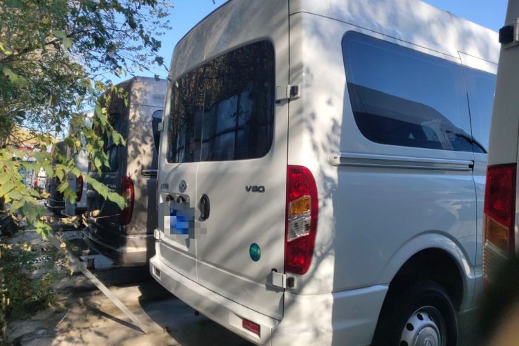 Used SAIC MAXUS Xintu V80 2025 Value Edition Aoyuntong 2.0T Manual Short Wheelbase Mid-Height 127 Ps 5/6 Seats Rear