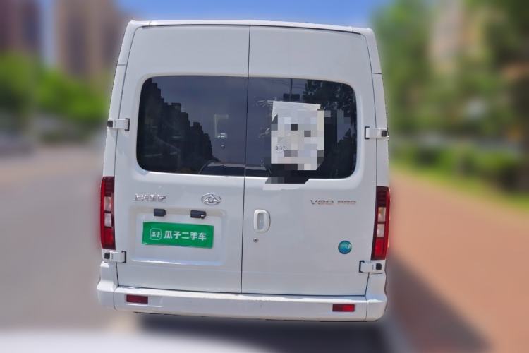 Used SAIC MAXUS Xintu V80 2025 Value Edition Aoyuntong 2.0T Manual Short Wheelbase Mid-Height 127 Ps 5/6 Seats Rear