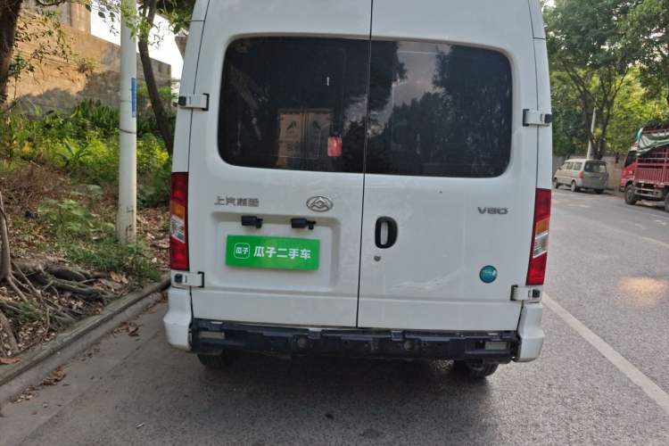 Used SAIC MAXUS Xintu V80 2025 Value Edition Aoyuntong 2.0T Manual Long Wheelbase Mid-Height Design 127 Ps 6/7/9-Seater Rear