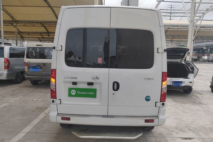 Used SAIC MAXUS Xintu V80 2025 Value Edition Aoyuntong 2.0T Manual Long Wheelbase Mid-Height Design 127 Ps 6/7/9-Seater Rear