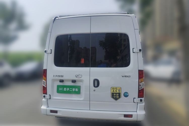 Used SAIC MAXUS Xintu V80 2025 Value Edition Aoyuntong 2.0T Manual Long Wheelbase Mid-Height Design 127 Ps 6/7/9-Seater Rear