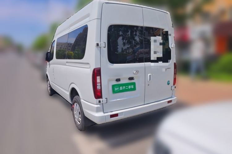 Used SAIC MAXUS Xintu V80 2025 Value Edition Aoyuntong 2.0T Manual Short Wheelbase Mid-Height 127 Ps 5/6 Seats Rear Left 45 Deg