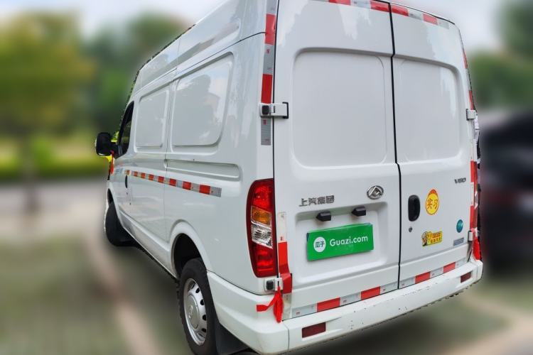 Used SAIC MAXUS Xintu V80 2025 Value Edition City Distribution King 2.0T Manual Short Wheelbase Mid-Roof 127 Ps 3 Seats Rear Left 45 Deg