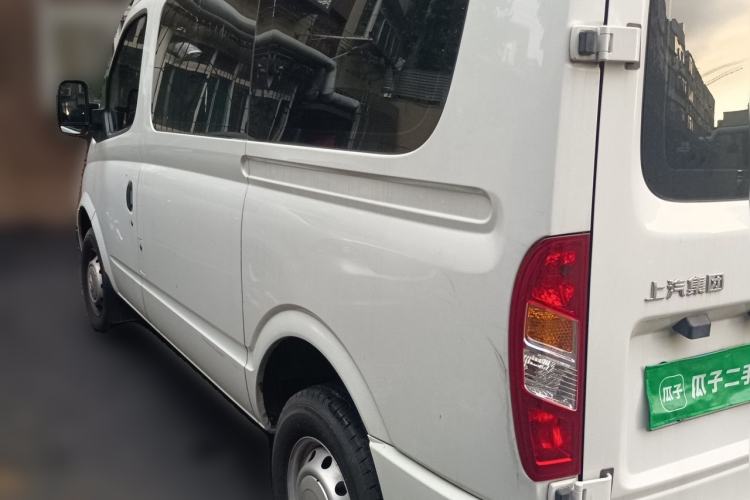 Used SAIC MAXUS Xintu V80 2025 Value Edition Aoyuntong 2.0T Manual Short Wheelbase Mid-Height 127 Ps 5/6 Seats Rear Left 45 Deg