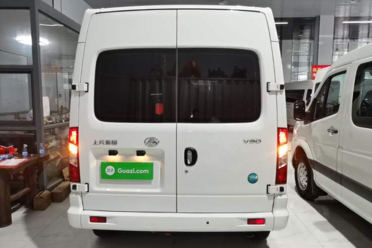 Used SAIC MAXUS Xintu V80 2025 Value Edition Aoyuntong 2.0T Manual Short Wheelbase Mid-Height 127 Ps 5/6 Seats Rear