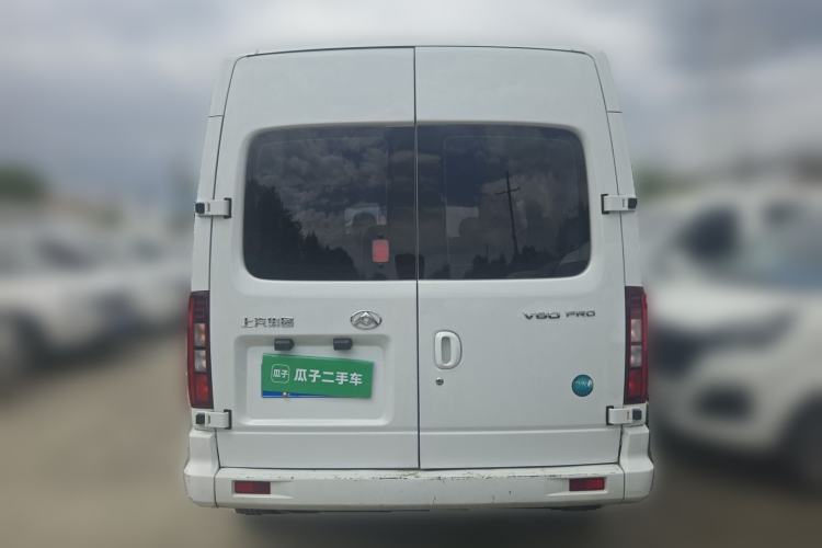 Used SAIC MAXUS Xintu V80 2025 PRO Aoyuntong 2.0T Manual Long Wheelbase Mid-Height 6/7/8/9-Seater Rear