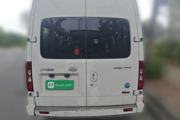 Used SAIC MAXUS Xintu V80 2025 PRO Aoyuntong 2.0T Automatic Long-Wheelbase Mid-Roof Model with 6/7/8/9 Seats Rear