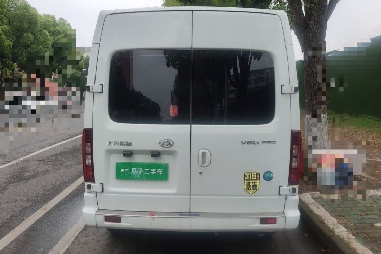 Used SAIC MAXUS Xintu V80 2025 PRO Aoyuntong 2.0T Manual Short Wheelbase Mid-Height 7/8/9-Seater Rear