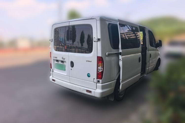 Used SAIC MAXUS Xintu V80 2025 Value Edition Aoyuntong 2.0T Manual Short Wheelbase Ultra-Low Roofline 127 Ps 5/6 Seats Rear Right 45 Deg