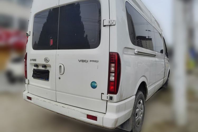 Used SAIC MAXUS Xintu V80 2025 PRO Aoyuntong 2.0T Manual Long Wheelbase Mid-Height 6/7/8/9-Seater Rear Right 45 Deg
