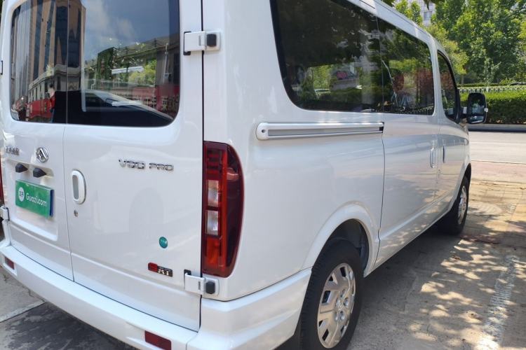 Used SAIC MAXUS Xintu V80 2025 PRO Aoyuntong 2.0T Automatic Short Wheelbase Ultra-Low Roof 5/6-Seater Rear Right 45 Deg