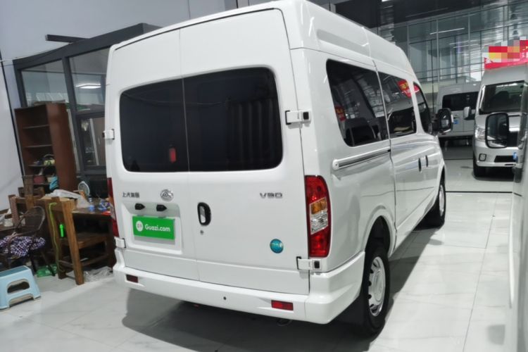 Used SAIC MAXUS Xintu V80 2025 Value Edition Aoyuntong 2.0T Manual Short Wheelbase Mid-Height 127 Ps 5/6 Seats Rear Right 45 Deg