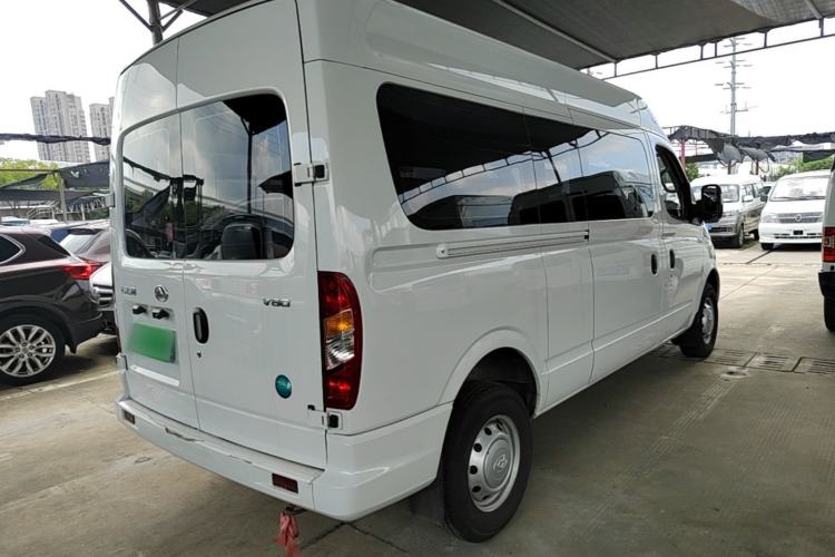 Used SAIC MAXUS Xintu V80 2025 Value Edition Aoyuntong 2.0T Manual Long Wheelbase Mid-Height Design 127 Ps 6/7/9-Seater Rear Right 45 Deg