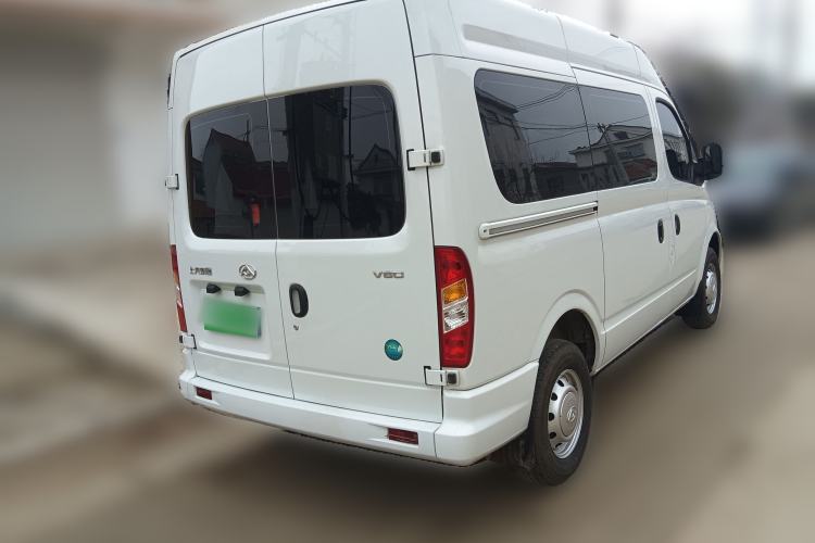 Used SAIC MAXUS Xintu V80 2025 Value Edition Aoyuntong 2.0T Manual Short Wheelbase Mid-Height 127 Ps 7/9 Seats Rear Right 45 Deg