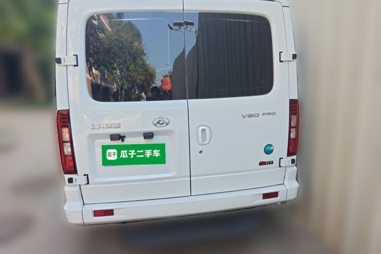 Used SAIC MAXUS Xintu V80 2025 PRO Aoyuntong 2.0T Automatic Long Wheelbase Ultra-Low Roof 6/7/8/9-Seater Rear