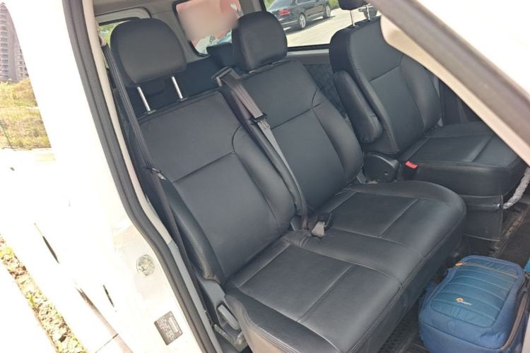 Used SAIC MAXUS Xintu V80 2025 PRO Aoyuntong 2.0T Automatic Short Wheelbase Ultra-Low Roof 5/6-Seater Right Front Seat