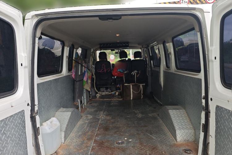 Used SAIC MAXUS Xintu V80  Trunk