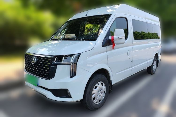 Used SAIC MAXUS Xintu V80 New Tu V80 9-seat diesel manual‑shift passenger van, steel wheels, 2.0-liter engine, non-commercial use. Guazi used car, China used car export, Used car for sale, Used cars, Cheapest cars for sale
