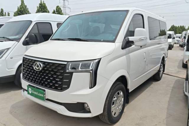 Used SAIC MAXUS Xintu V80 2025 PRO Aoyuntong 2.0T Manual Short Wheelbase Ultra-Low Roof 5/6-Seater