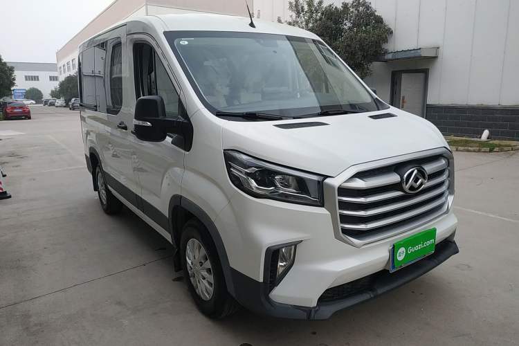 Used SAIC MAXUS Xintu V90 2020 2.0T AMT Yunjie Edition Front-Wheel Drive Rear Single Tire Short Wheelbase Mid-Height 6-Seater Exterior 2