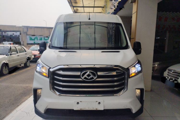 Used SAIC MAXUS Xintu V90 2021 2.0T Automatic Zhiyun King Rear-Drive Single-Tire Long Wheelbase High-Roof 7-Seater Front