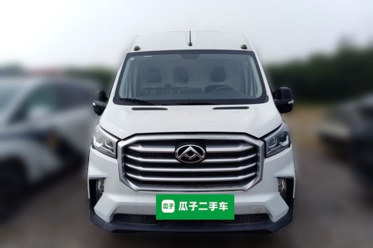 Used SAIC MAXUS Xintu V90 2022 2.0T Automatic VAN Rear-Drive Extended Wheelbase High Roof with Dual Rear Tires 3-Seater Front
