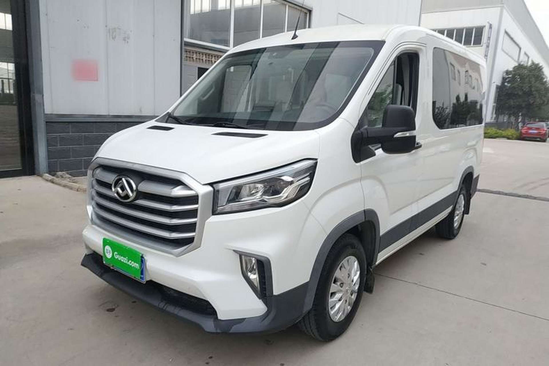 Used SAIC MAXUS Xintu V90 2020 2.0T AMT Yunjie Edition Front-Wheel Drive Rear Single Tire Short Wheelbase Mid-Height 6-Seater Front Left 45 Deg