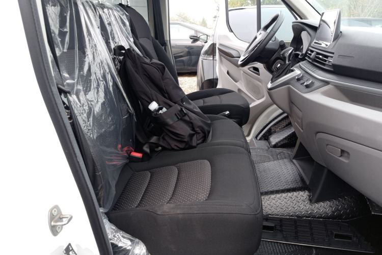 Used SAIC MAXUS Xintu V90 2022 2.0T Automatic VAN Rear-Drive Extended Wheelbase High Roof with Dual Rear Tires 3-Seater Left Rear Seat