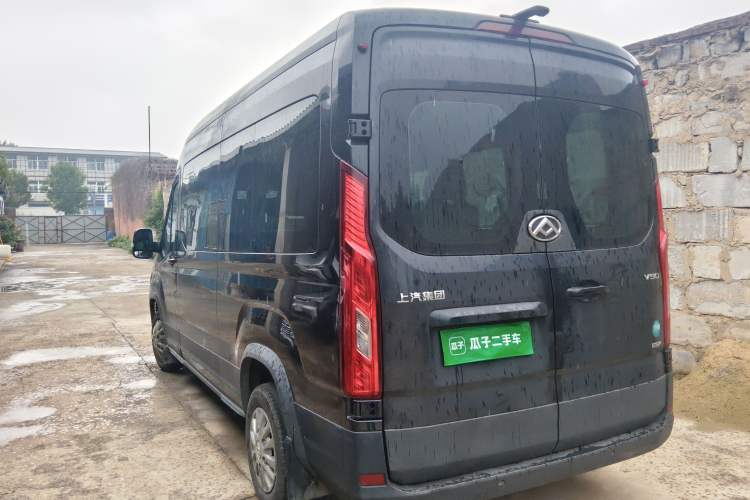 Used SAIC MAXUS Xintu V90 2019 2.0T Manual ZhiDa Rear-Drive Double-Tire Extended-Wheelbase High-Roof 9-Seater Rear Left 45 Deg