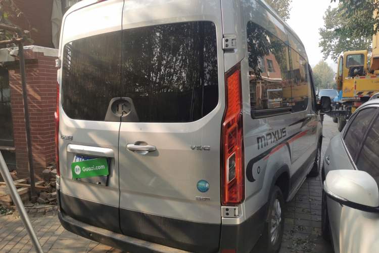 Used SAIC MAXUS Xintu V90 2019 2.0T Manual ZhiDa Rear-Drive Single-Tire Long Wheelbase High-Roof 9-Seater Rear Right 45 Deg